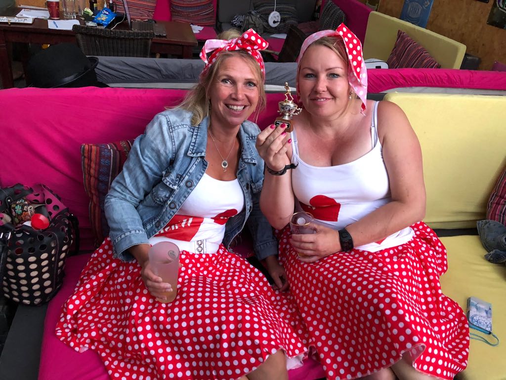 Foto van Tegendraadse carwash girls